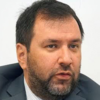 Yván Gil